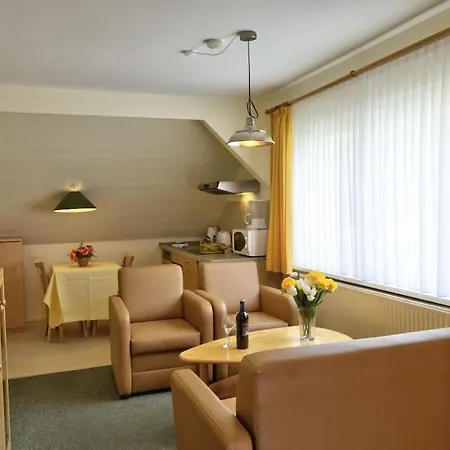 House F994 Comfortable *